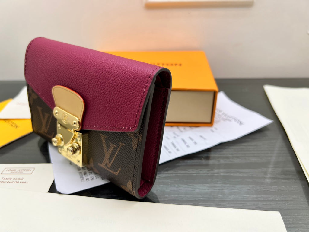 B1N55E43 Popular  leather wallets