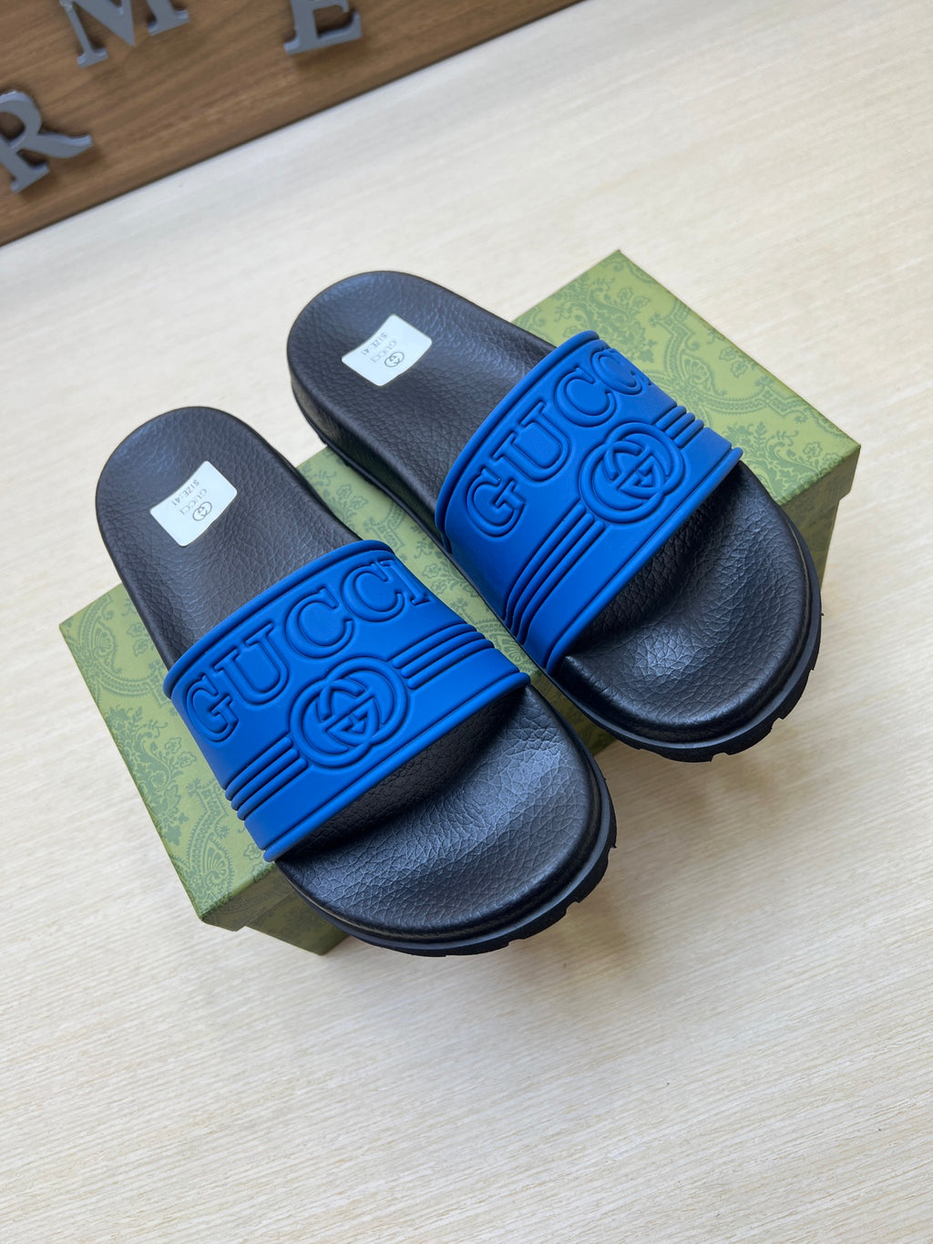 Z5R66B24 Popular  Slippers