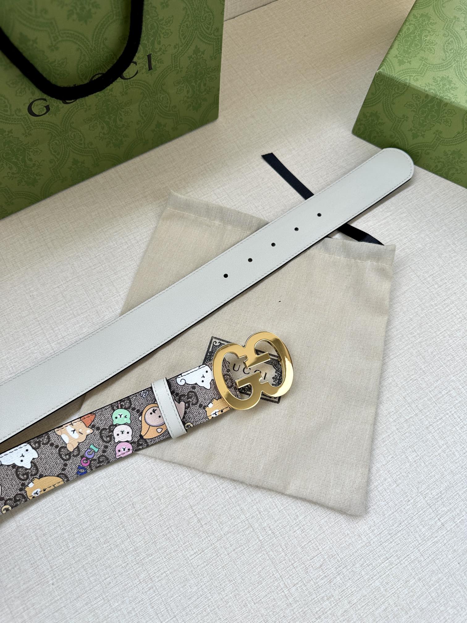 P1R55B208 Popular High quality belt With full package
