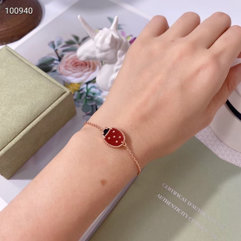 X5X94VA192K  Popular    high quality rings,earrings, bracelets,necklaces