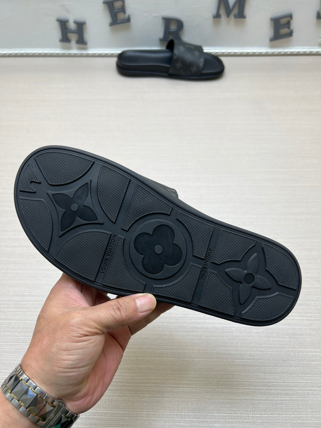 Z5ZE56 Popular slippers