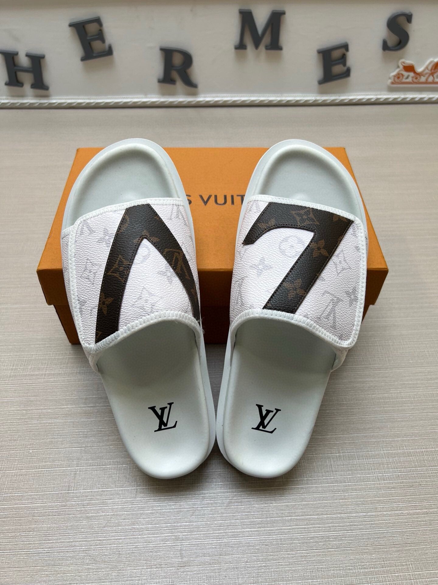 Z5WE251 Popular Slippers