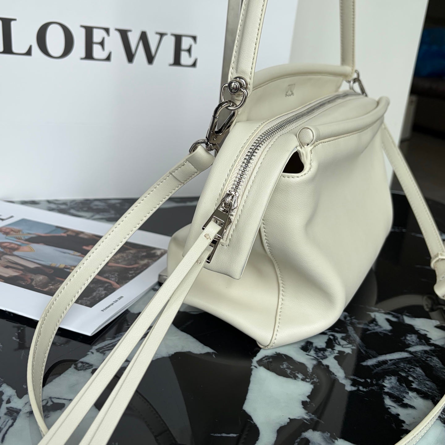 B1R66A15 Popular leather bag