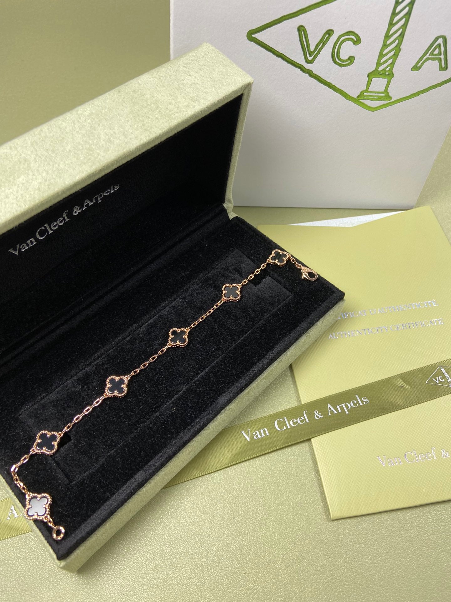 X5X94VA183K  Popular bracelets 6 flowers mini size 0.9cm flower