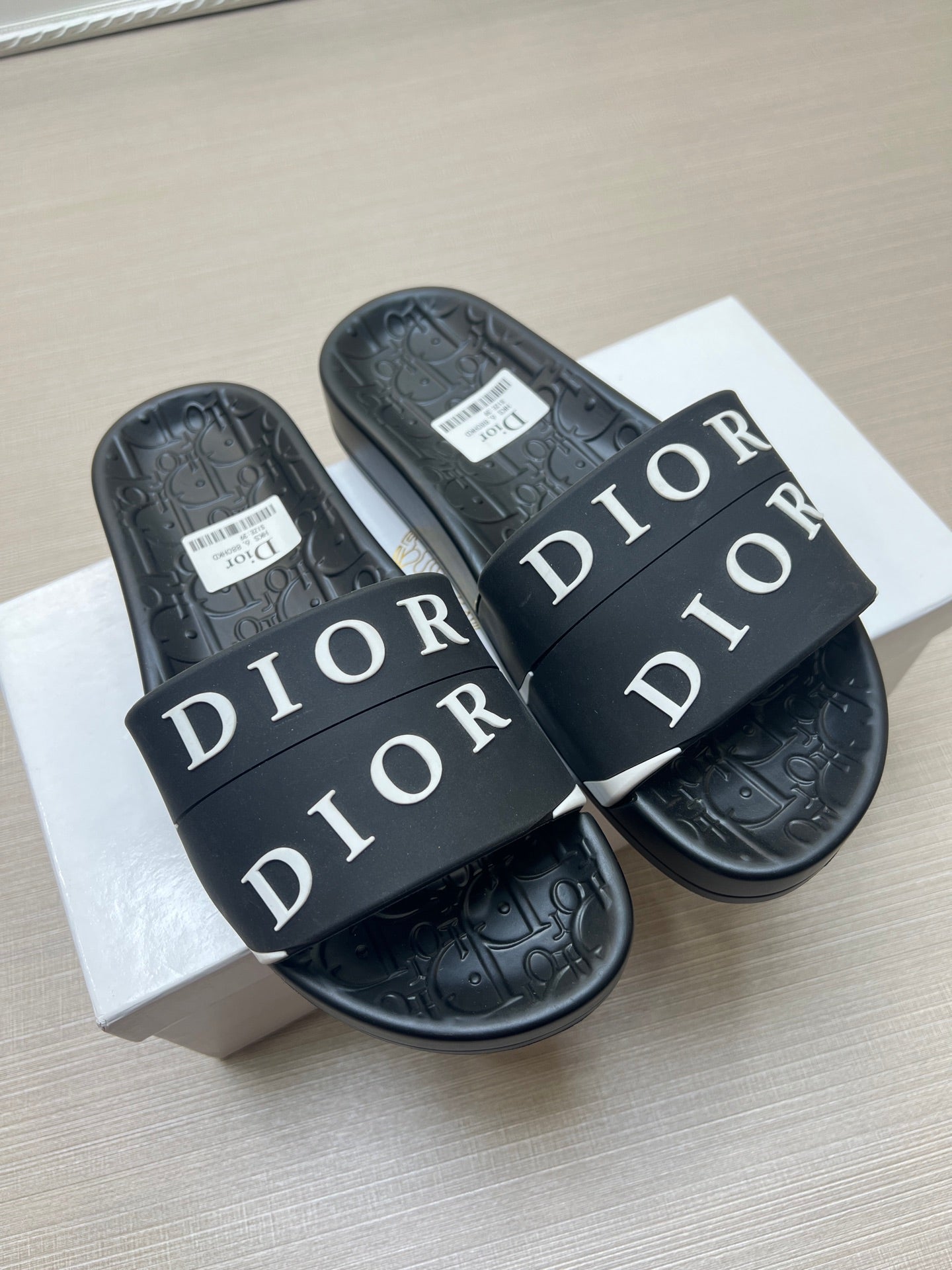 Z5Z35D275 Popular Slippers