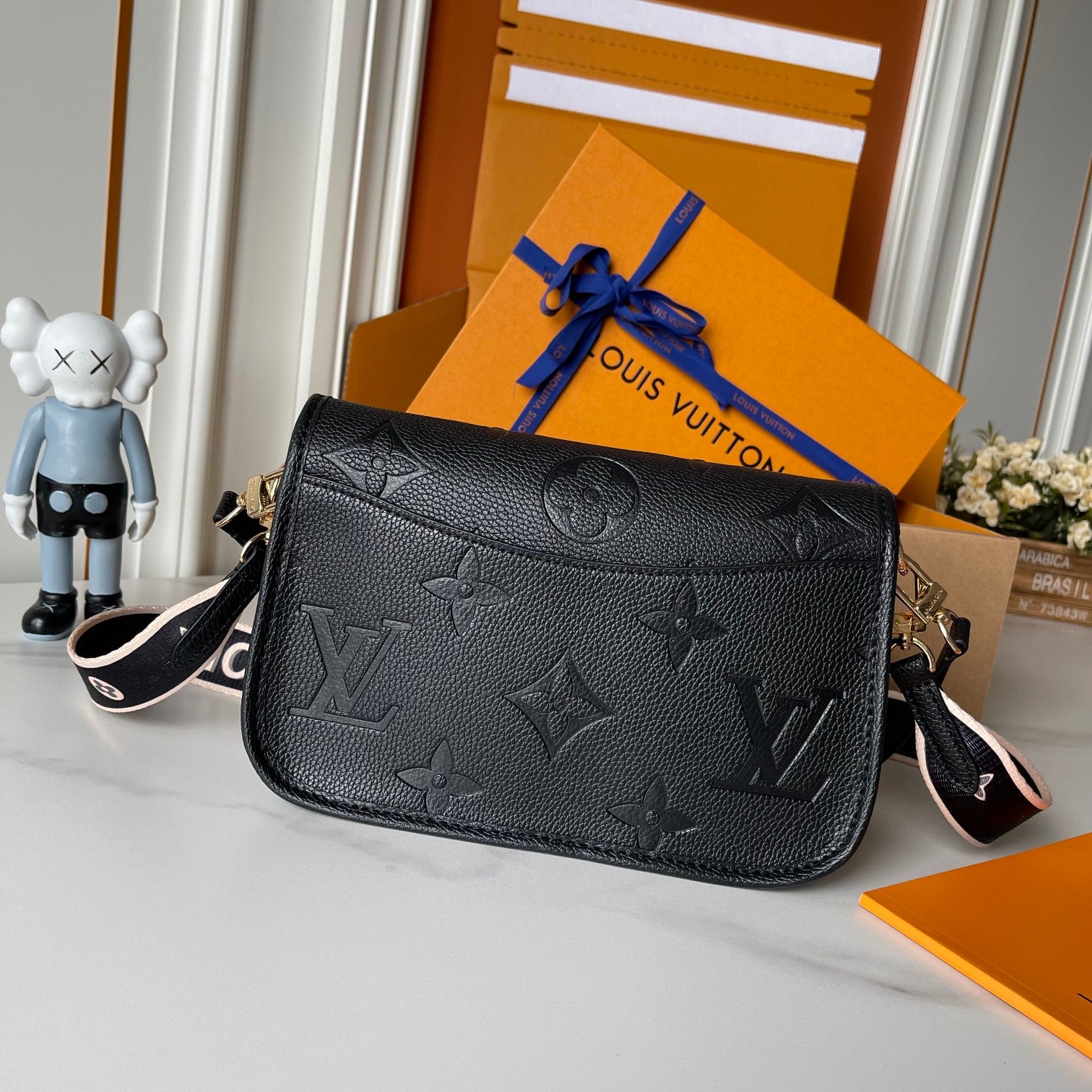 B1P36E38 Popular leather bag