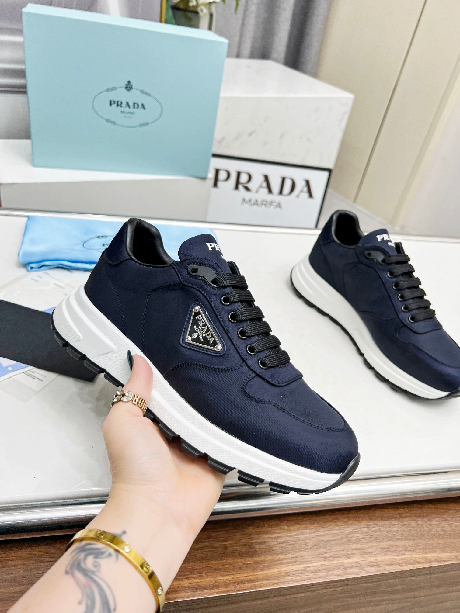 Z2Q95P92 Popular high-quality shoes