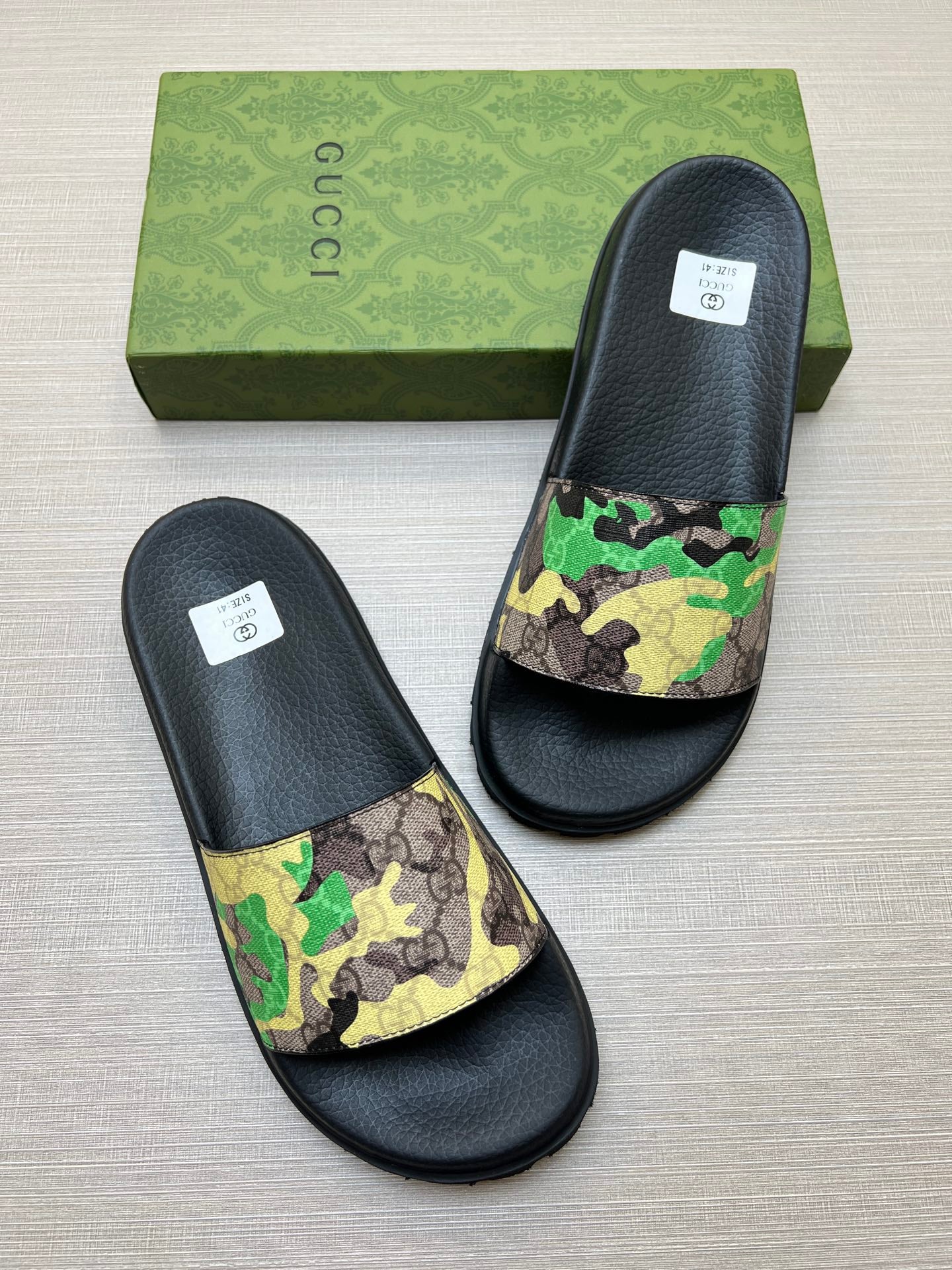 Z5X76B4 Popular slippers