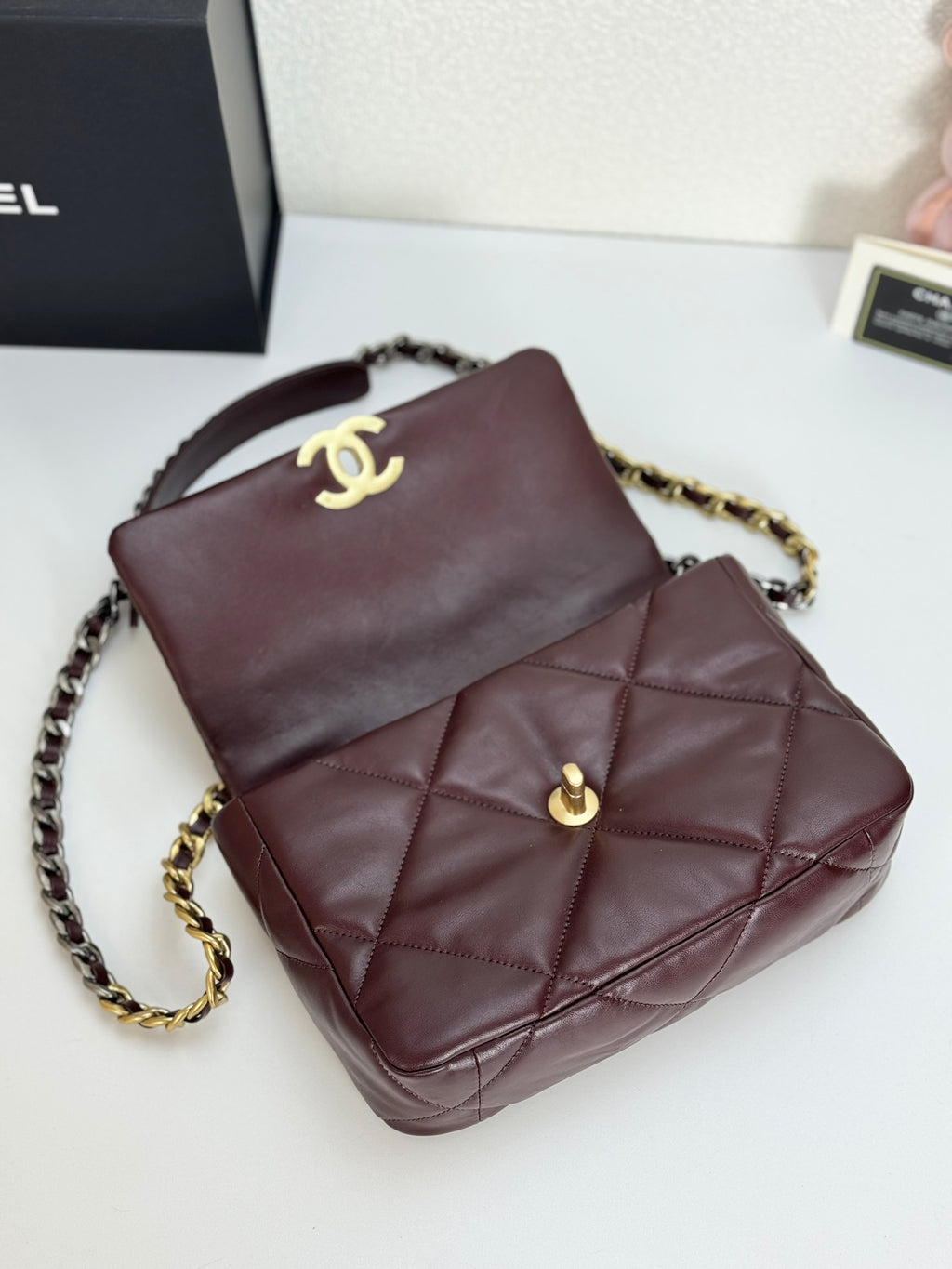 B1R25C85 Popular leather bag