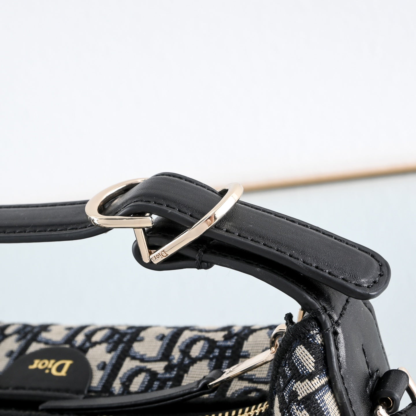 B1R76D44 Popular bag