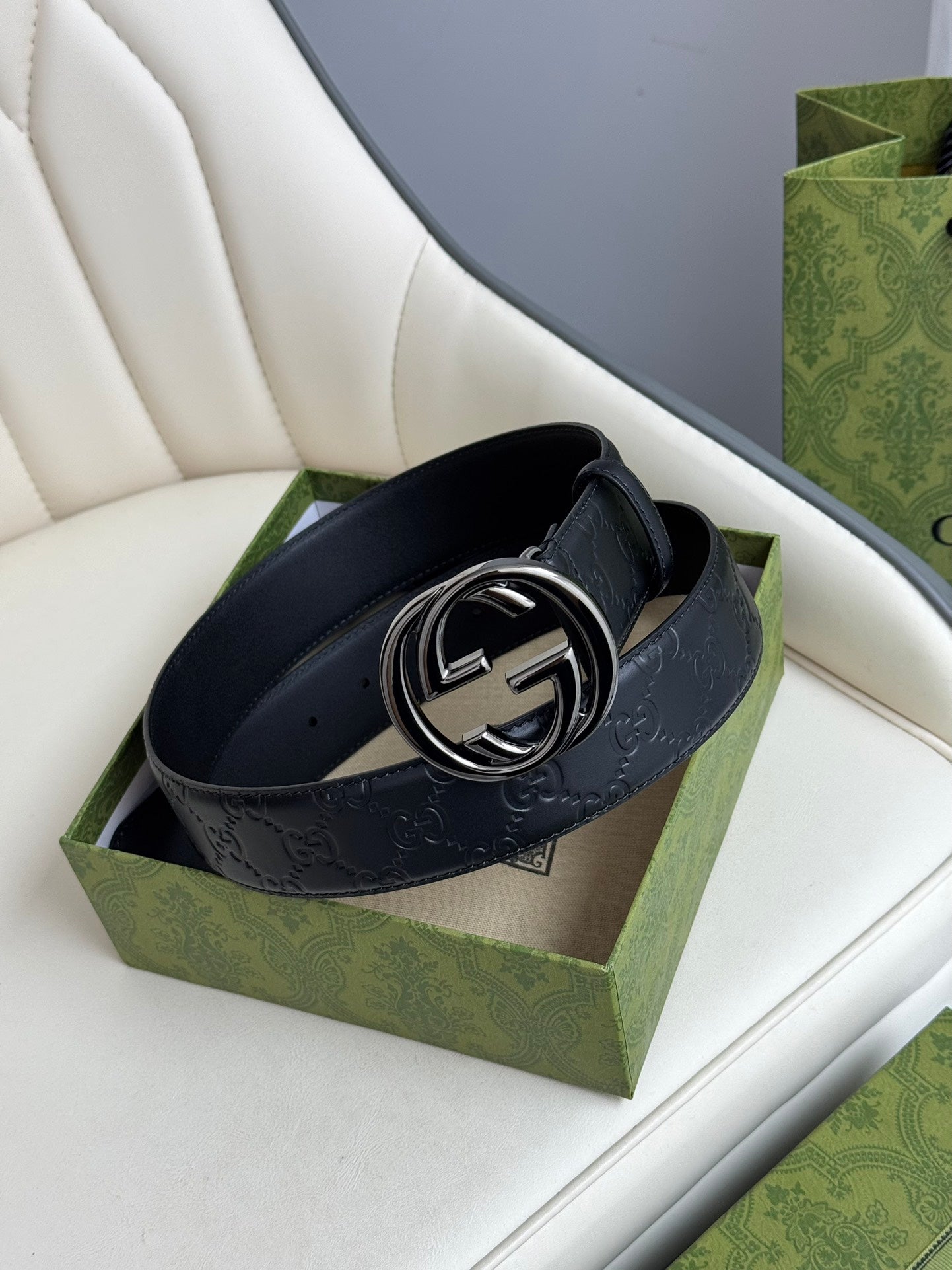 P1R55B241 Popular  High quality belt With full package