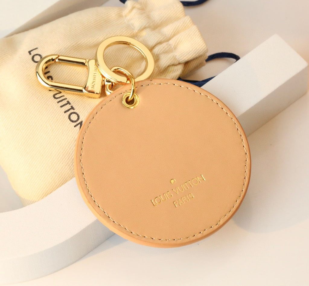 A1Z105E90 Popular bag 's charms accessories