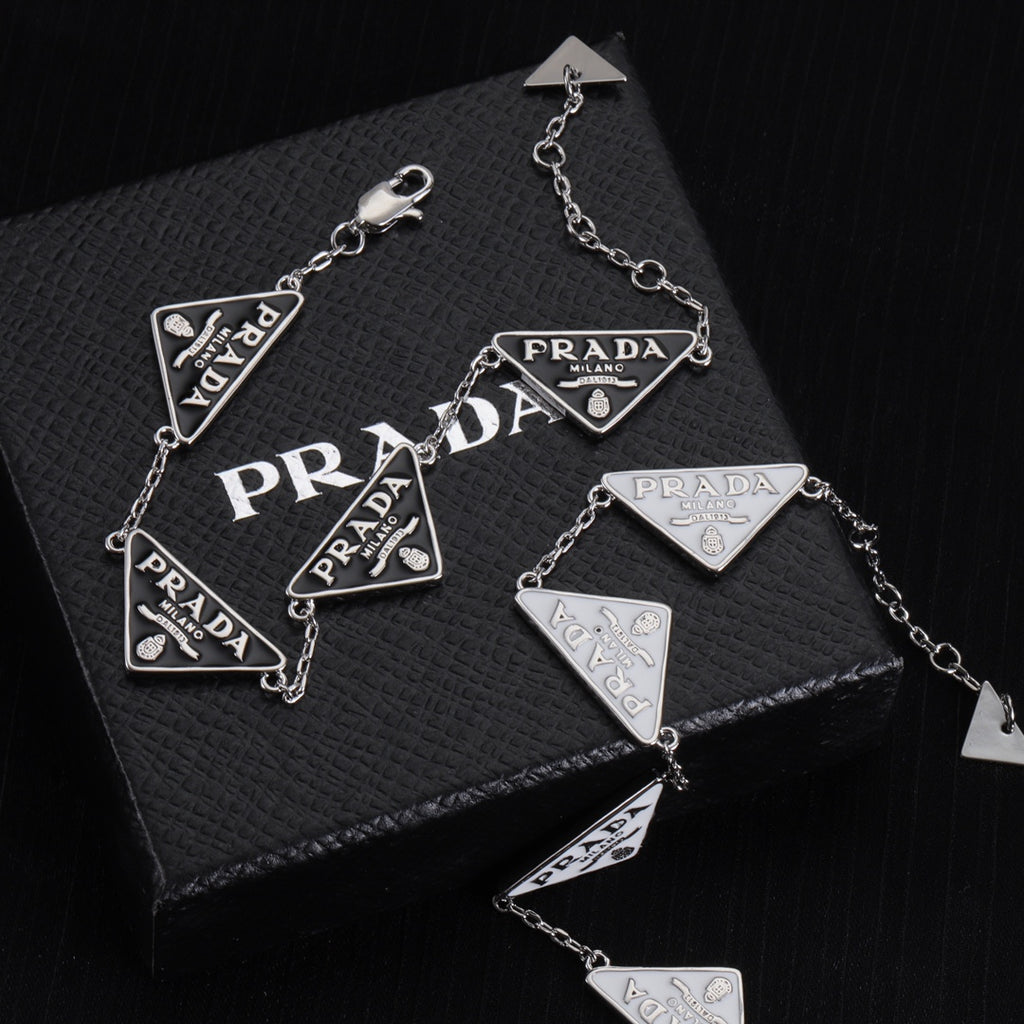 X1X34PD595K  Popular Bracelets