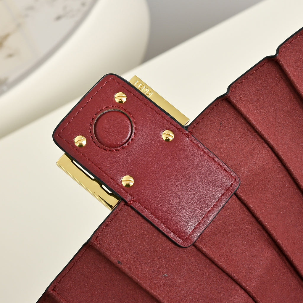 B1P36F106 Popular leather bag