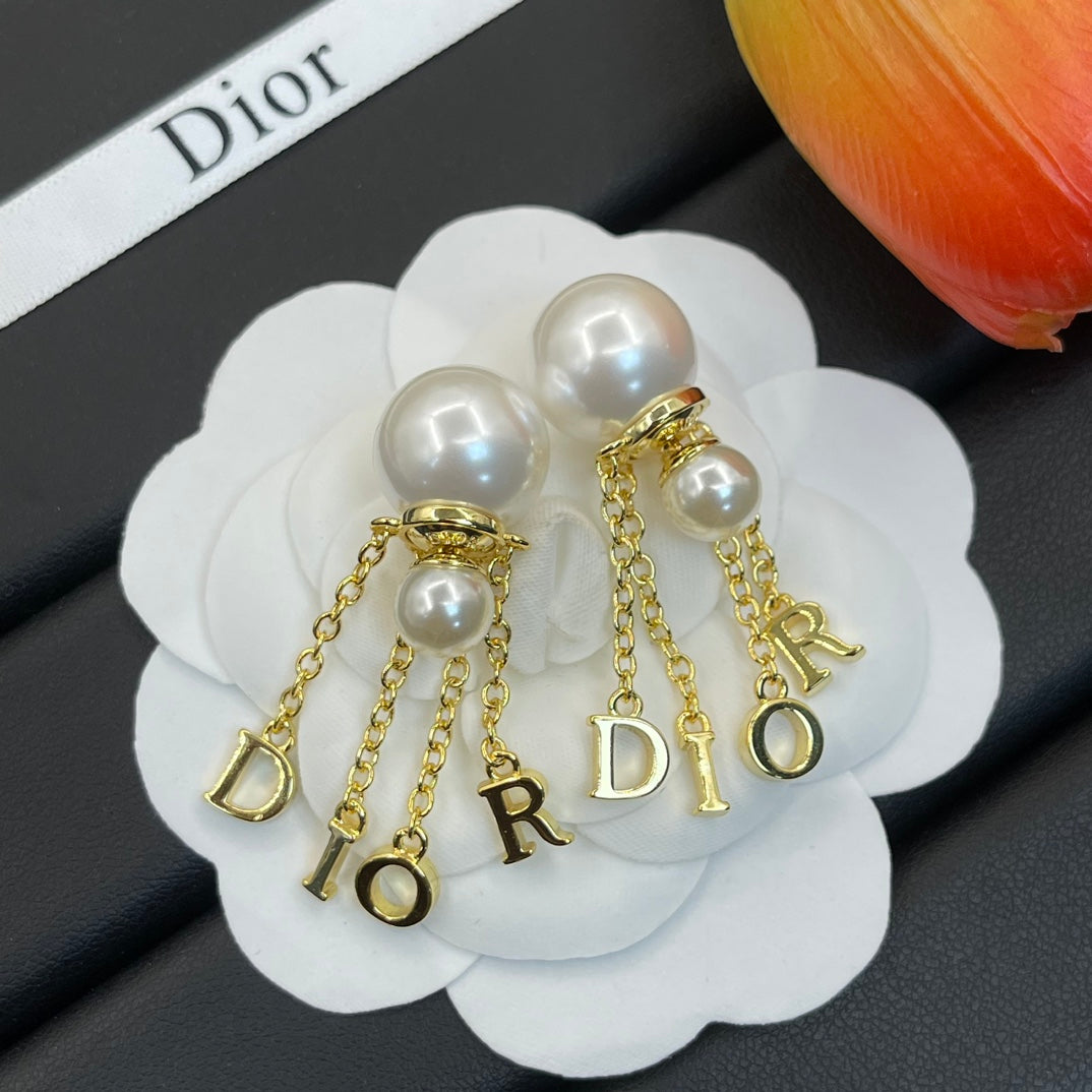 X1Z94D675E Popular Earrings