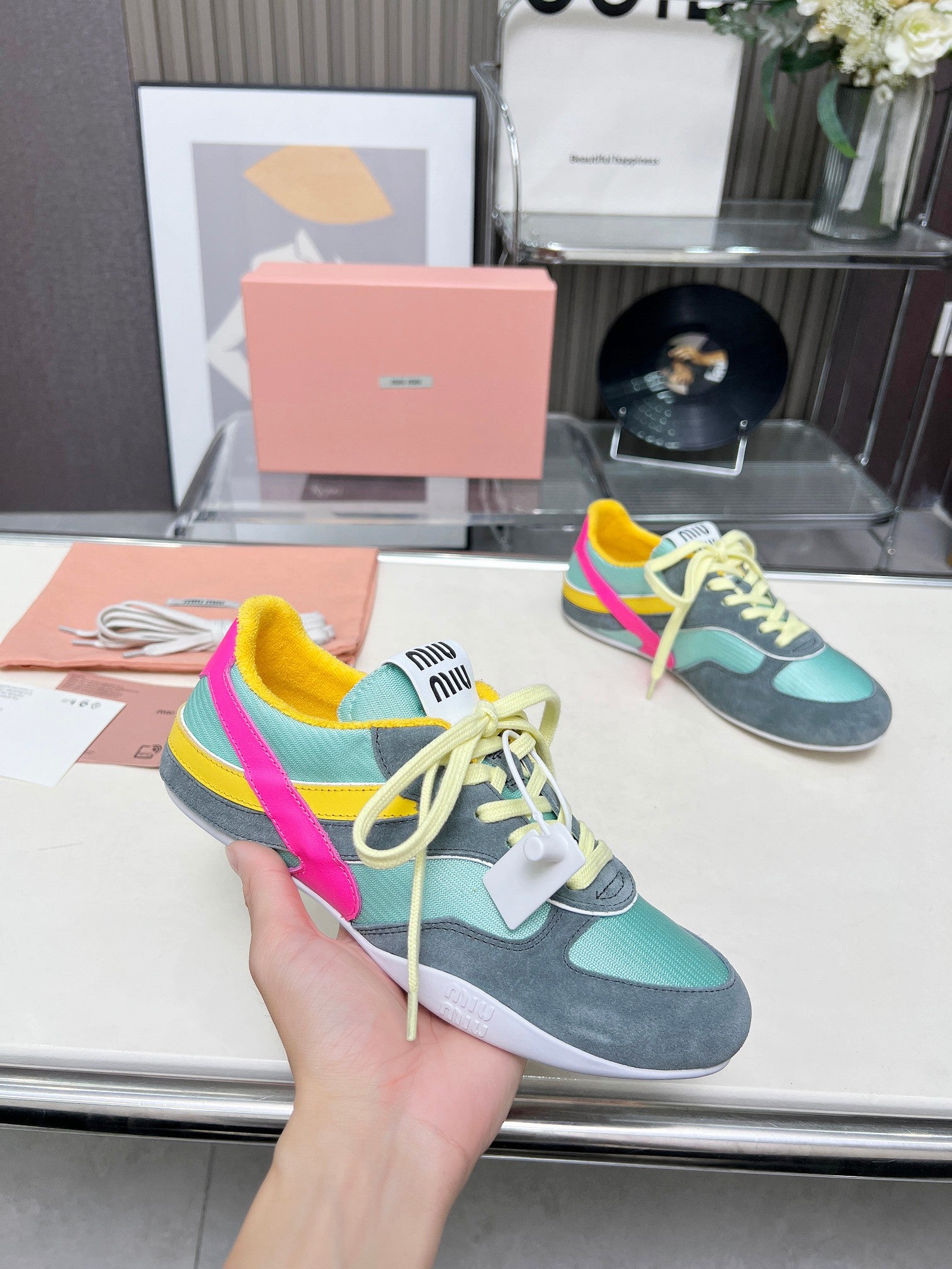 Z2Q105A247 Popular high-quality Shoes