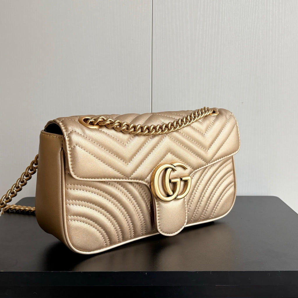 B1P36B67 Popular leather bag