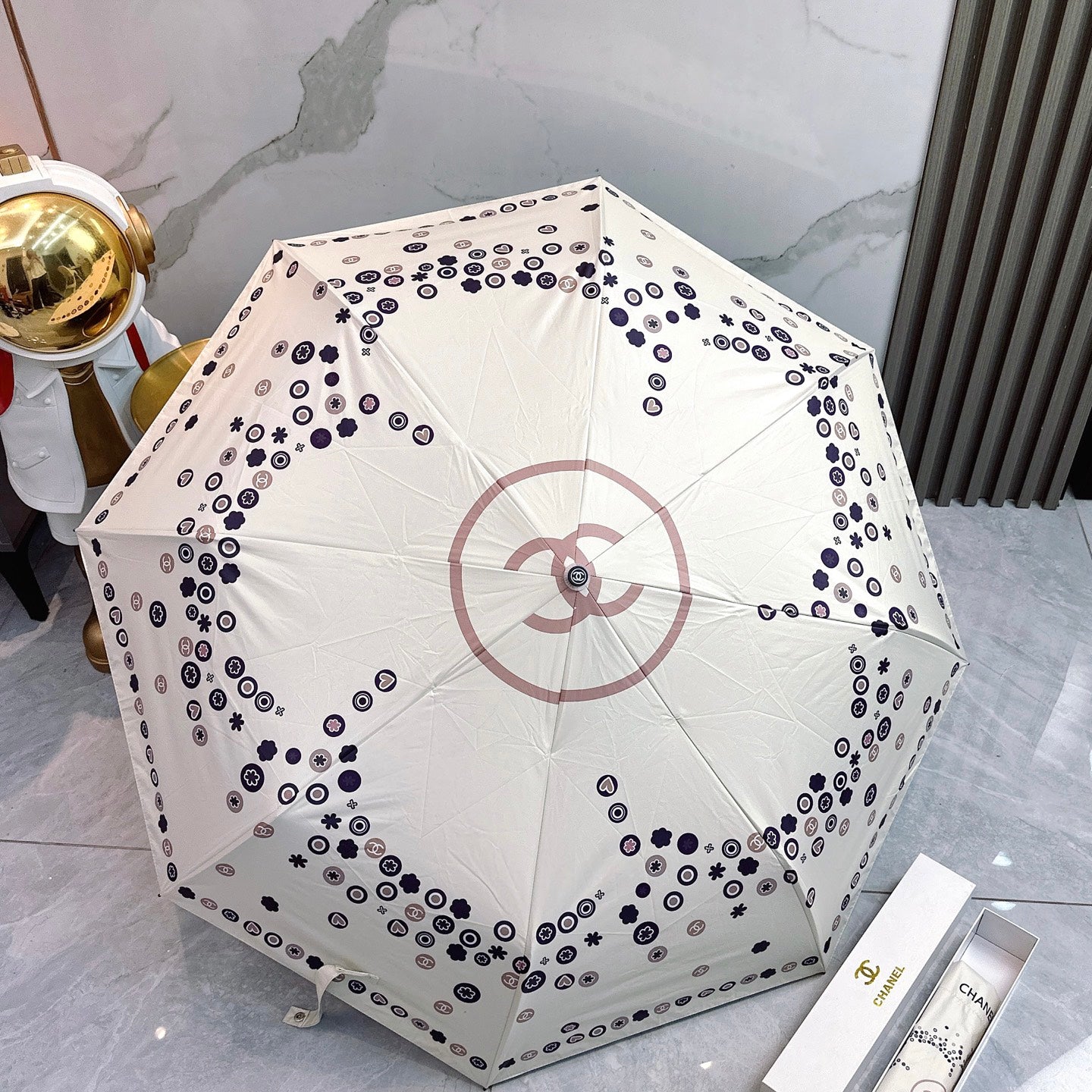 J1R85C52 Popular UV resistant umbrella