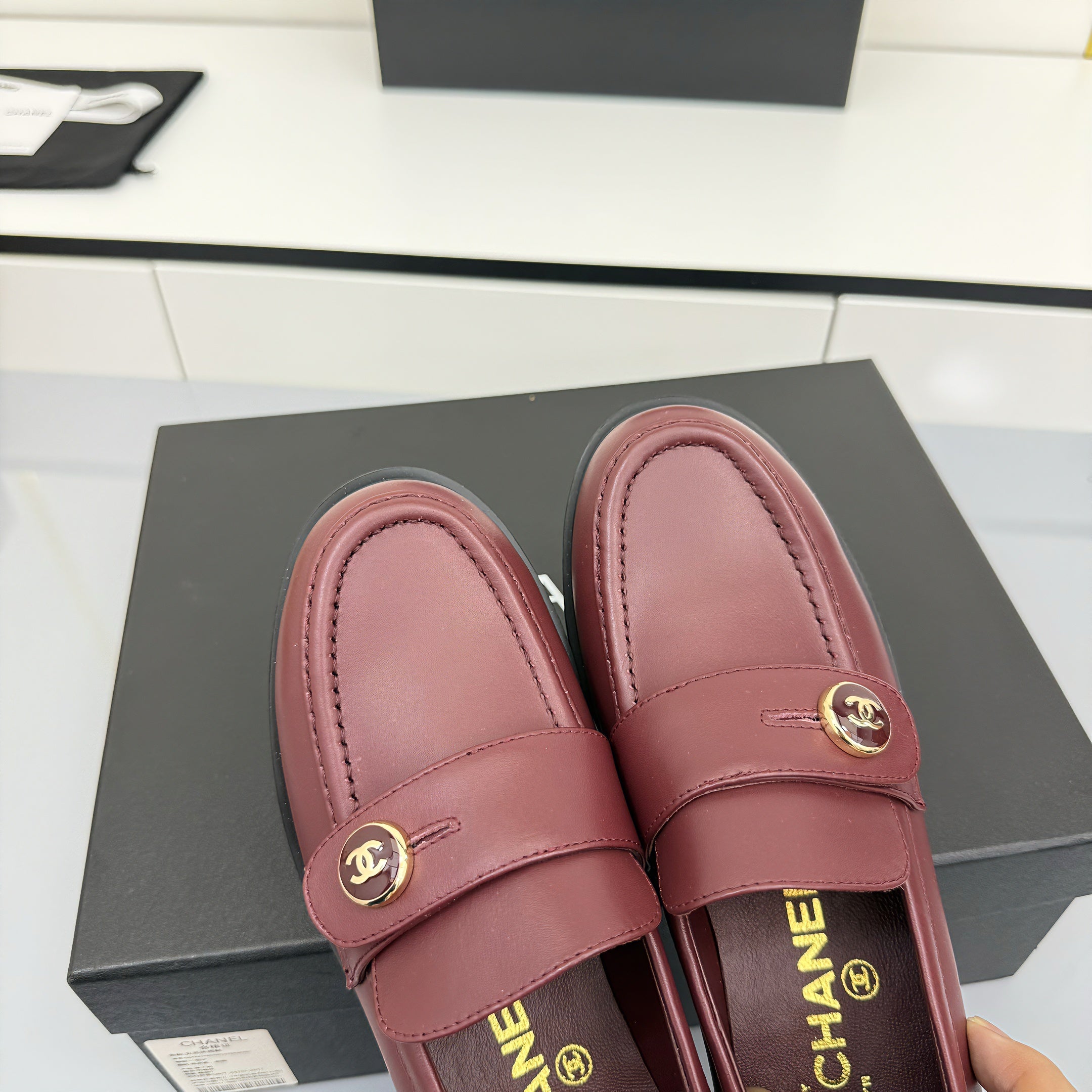 Z2Q105C390 Popular high-quality leather Shoes