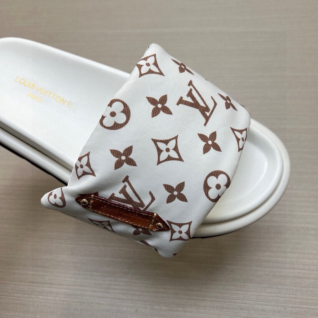 Z5QE9 Popular Slippers