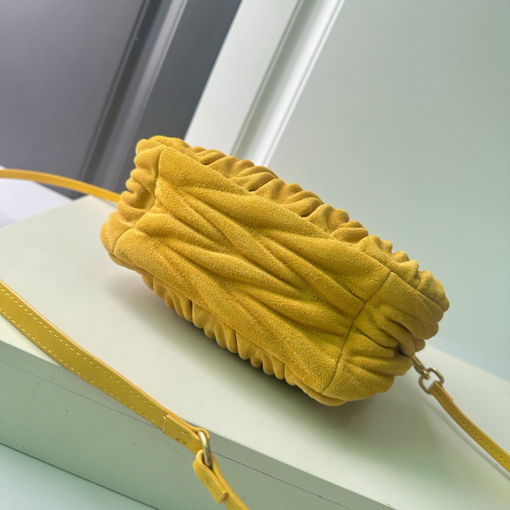 B1P46A117 Popular buckskin bag