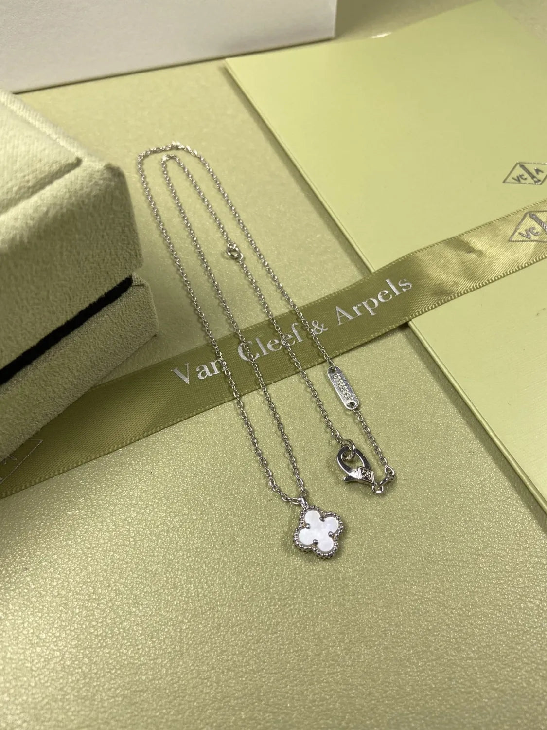 X5R75VA1K Popular  Necklaces