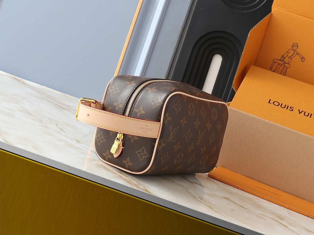 B1R15E69  Popular   leather bag