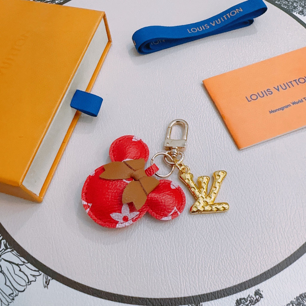 A1Z105E65 Popular bag 's charms accessories