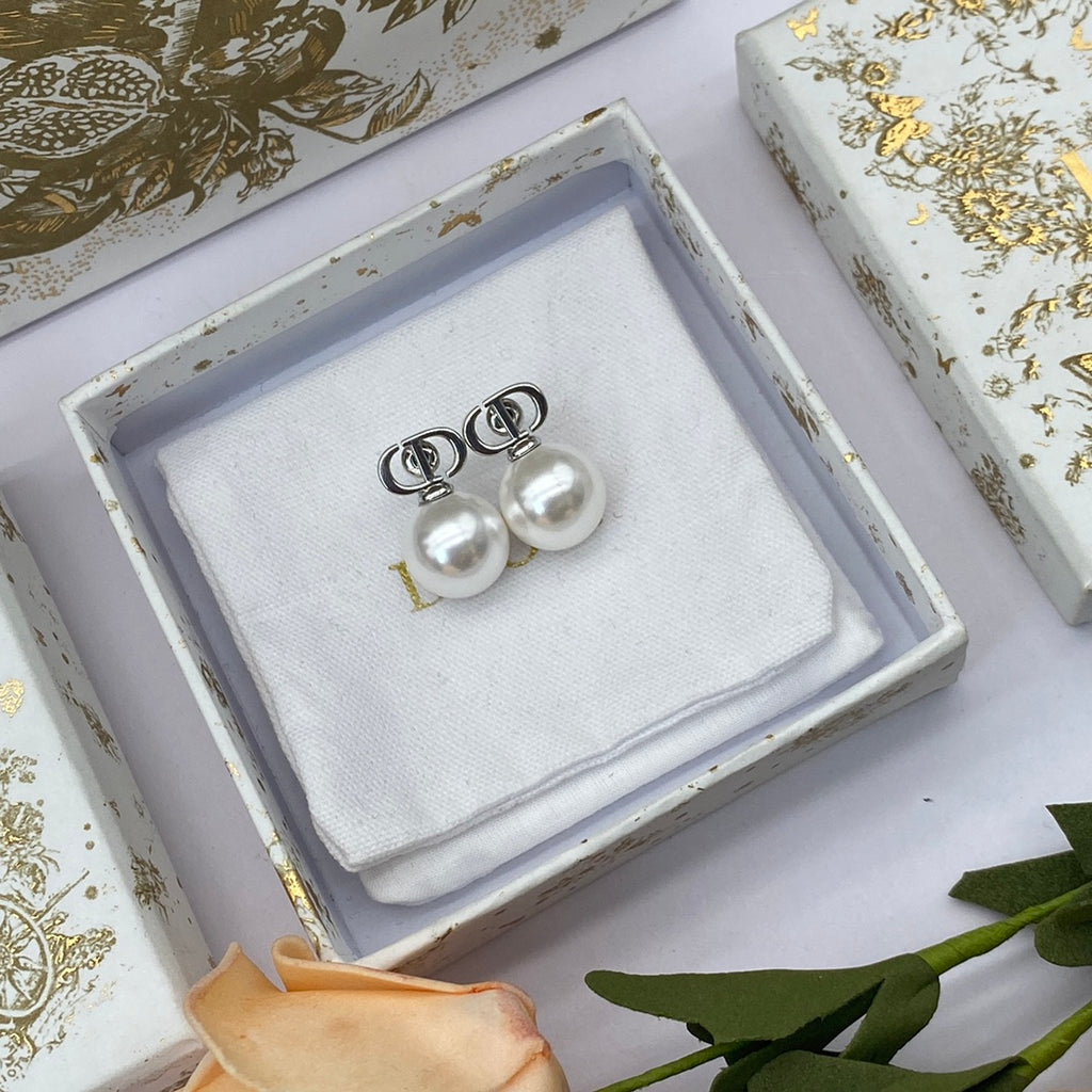 X1Z94D710E Popular  Earrings