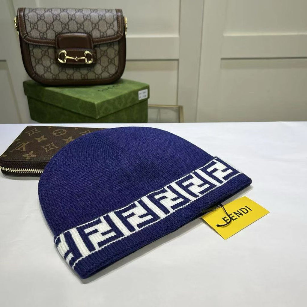 M1R86F44 Popular hats