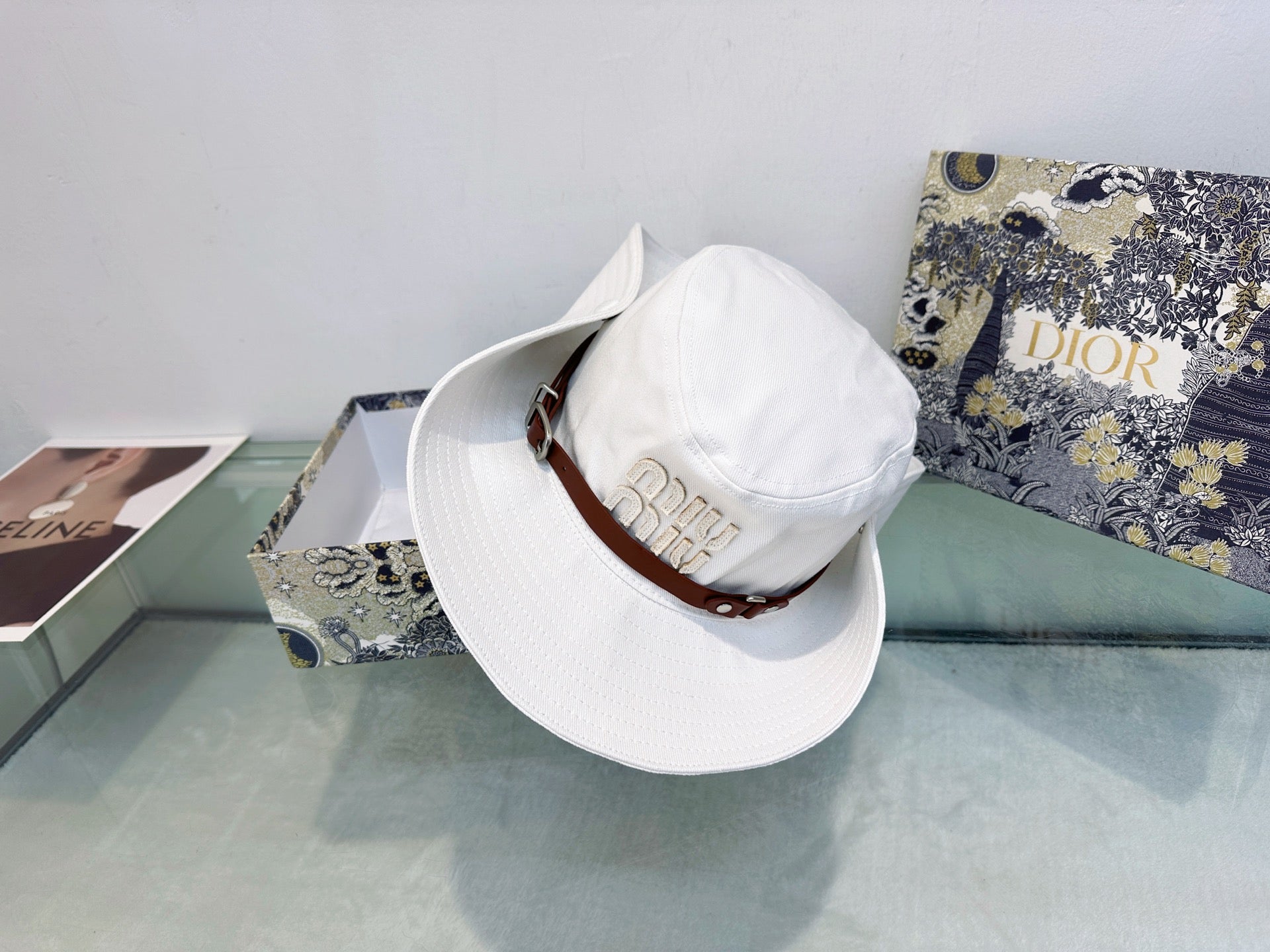 M1N76A2 Popular hats