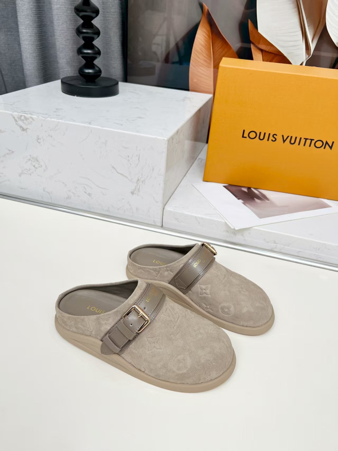Z2Q105E255 Popular high-quality Shoes