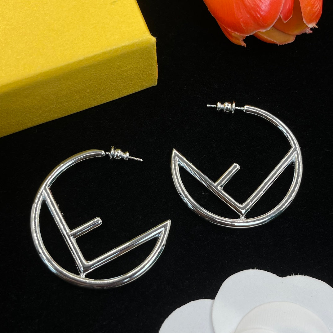 X1Z94F647E Popular  Earrings
