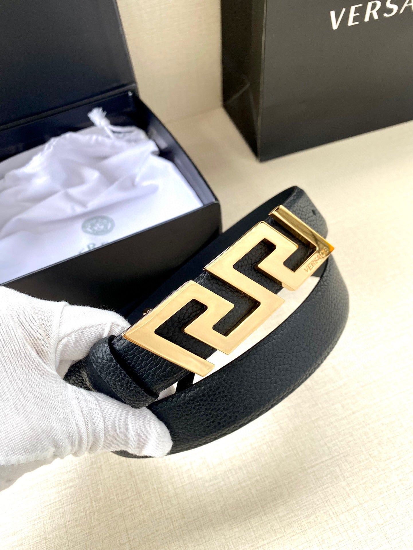 P1W15V166 Popular   High quality belt With full package