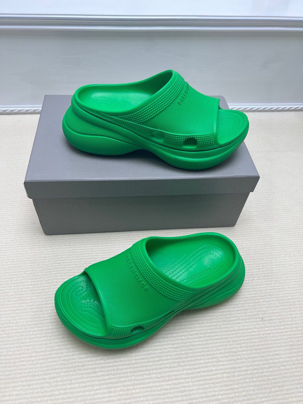 Z5ZJ41 Popular slippers Sole thickness 6cm