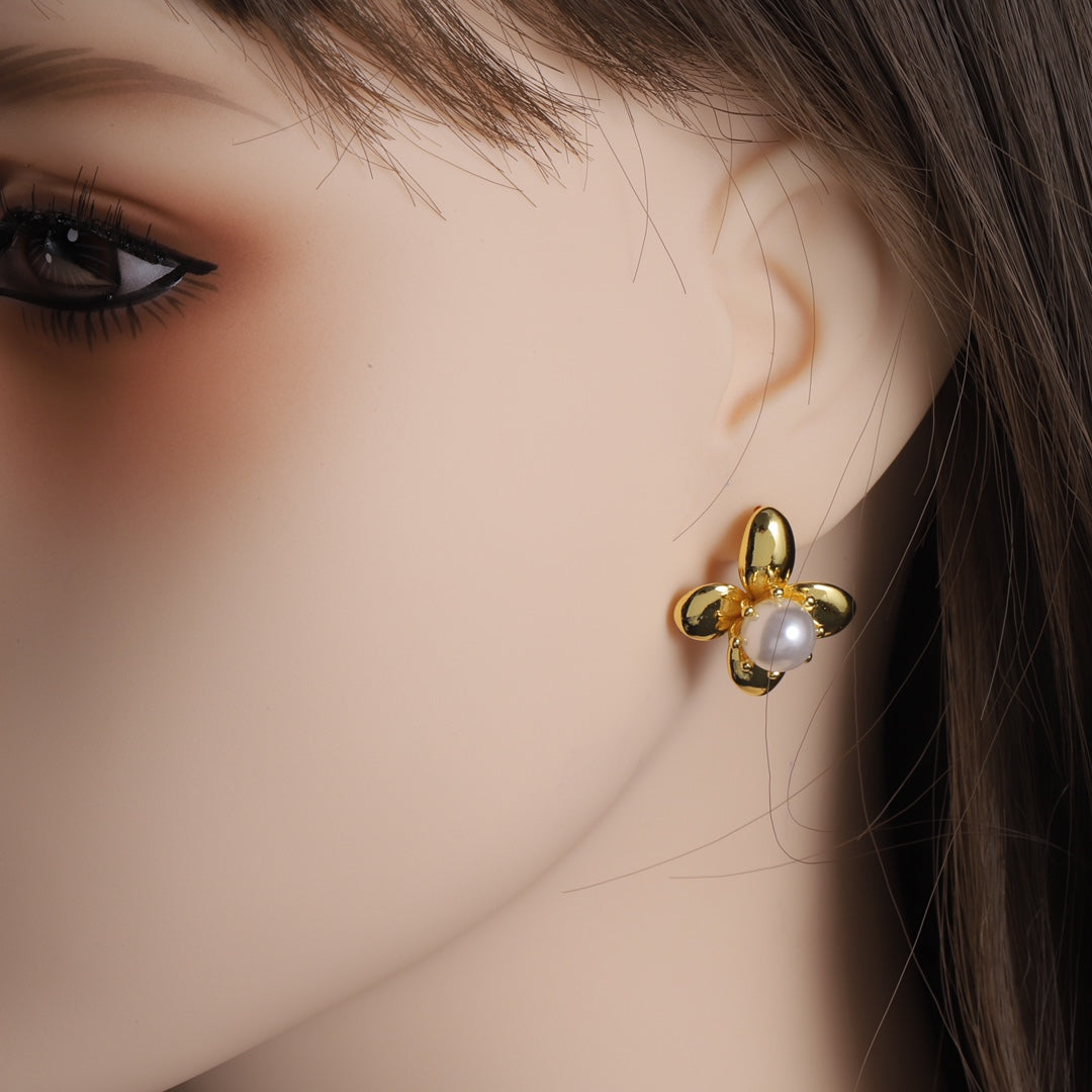 X1Z64A526E Popular Earrings