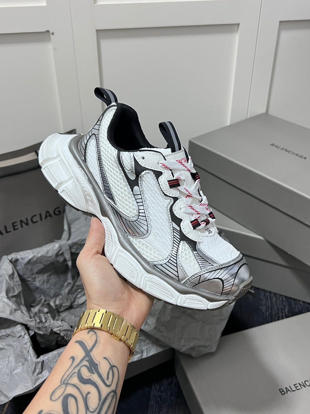 Z1Z54J115 Popular shoes