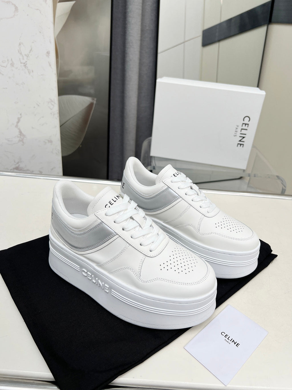 Z2Q55CL50 Popular  leather shoes