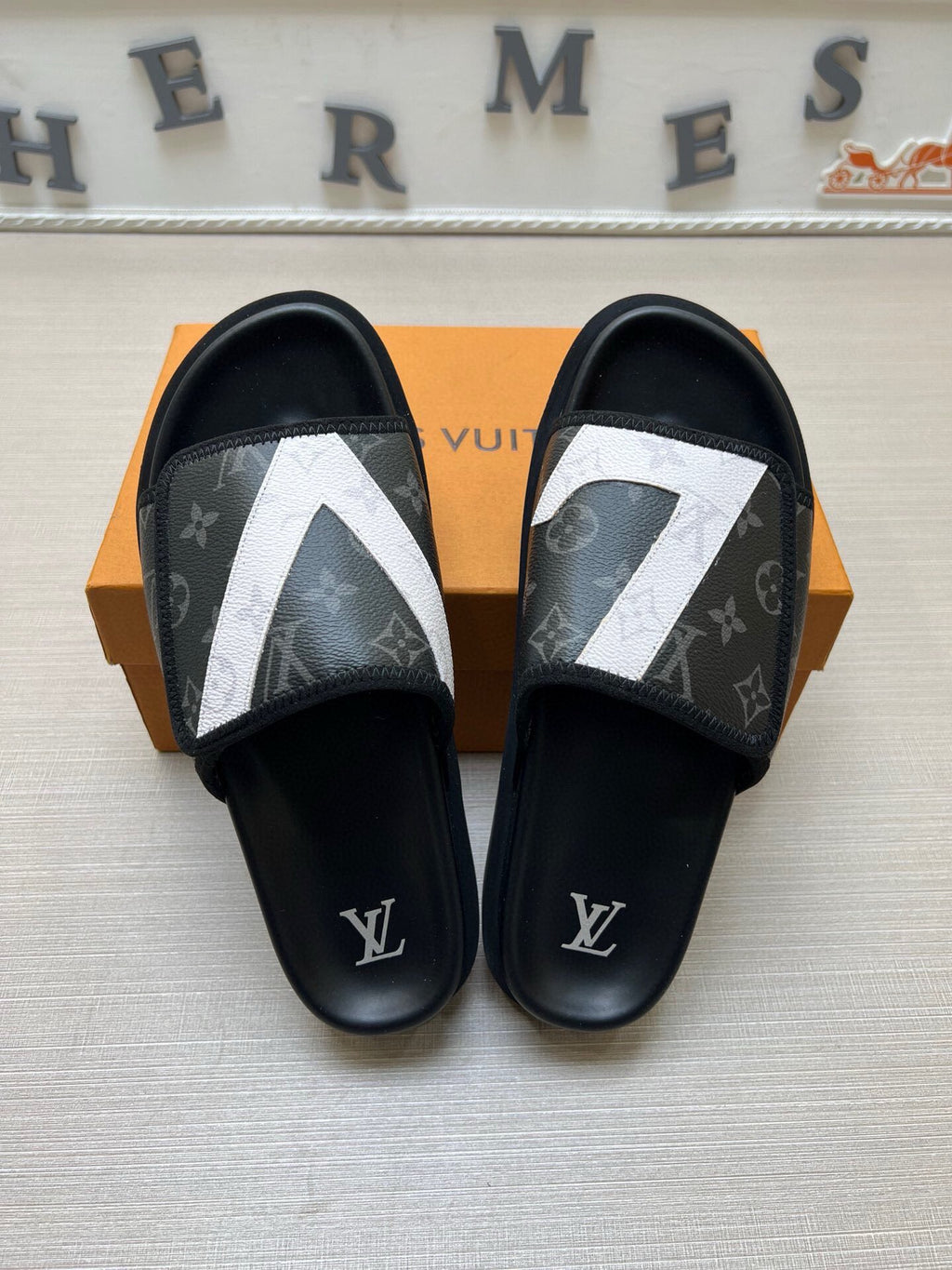 Z5WE251 Popular Slippers