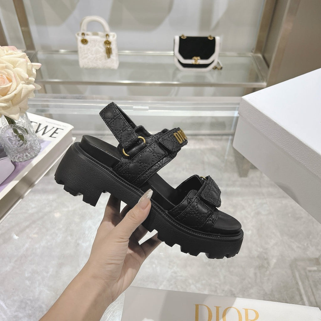 Z2Q55D48 Popular leather shoes