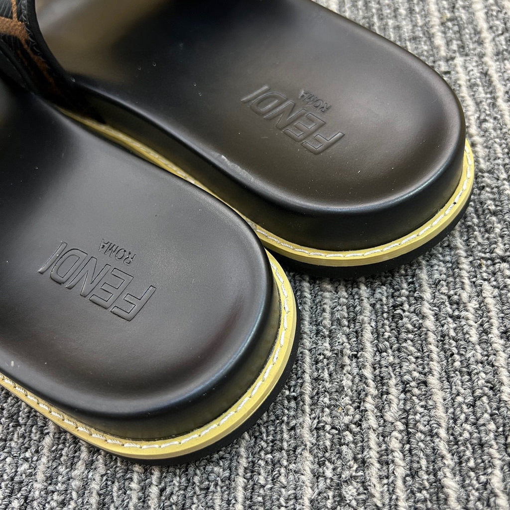 Z5XF105 Popular Slippers