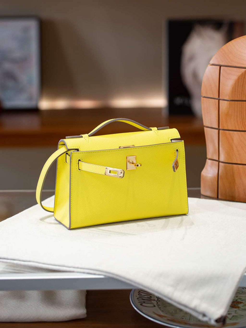 B1R66A5 Popular leather bag