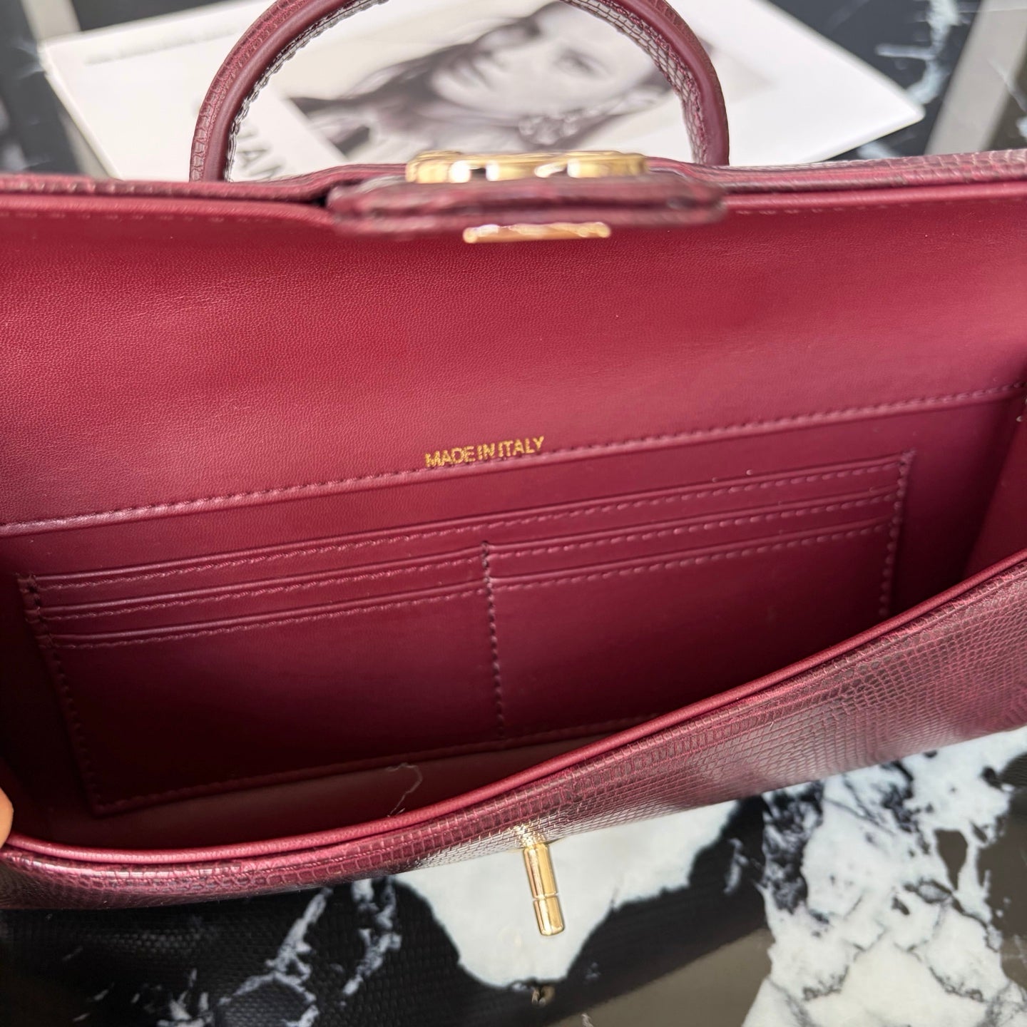 B1R76C30 Popular leather bag