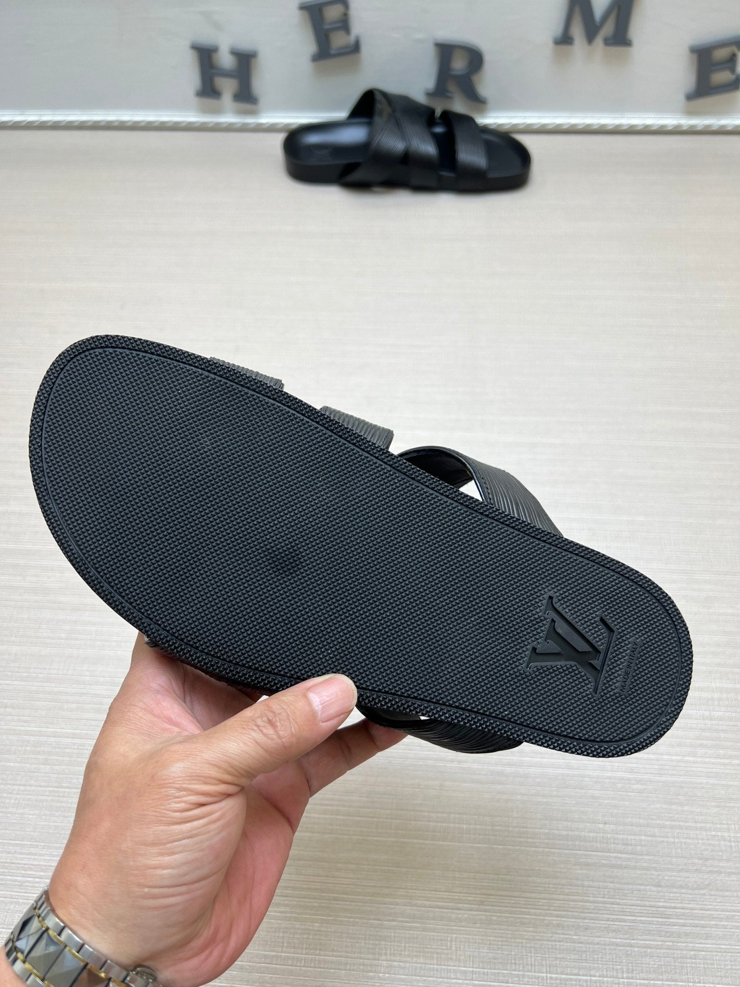 Z5ZE89 Popular slippers