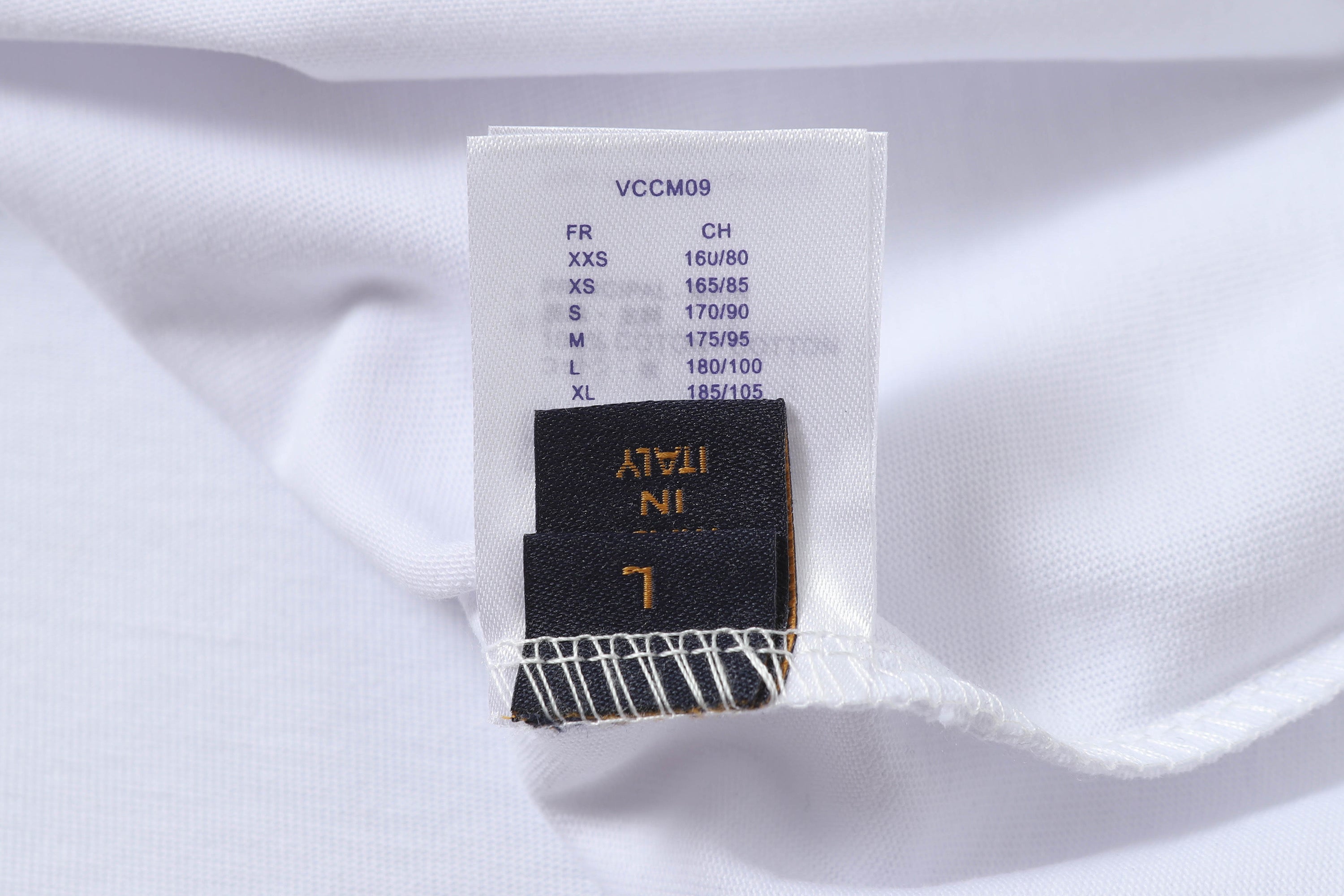 U1R45E166 Popular T-shirt
