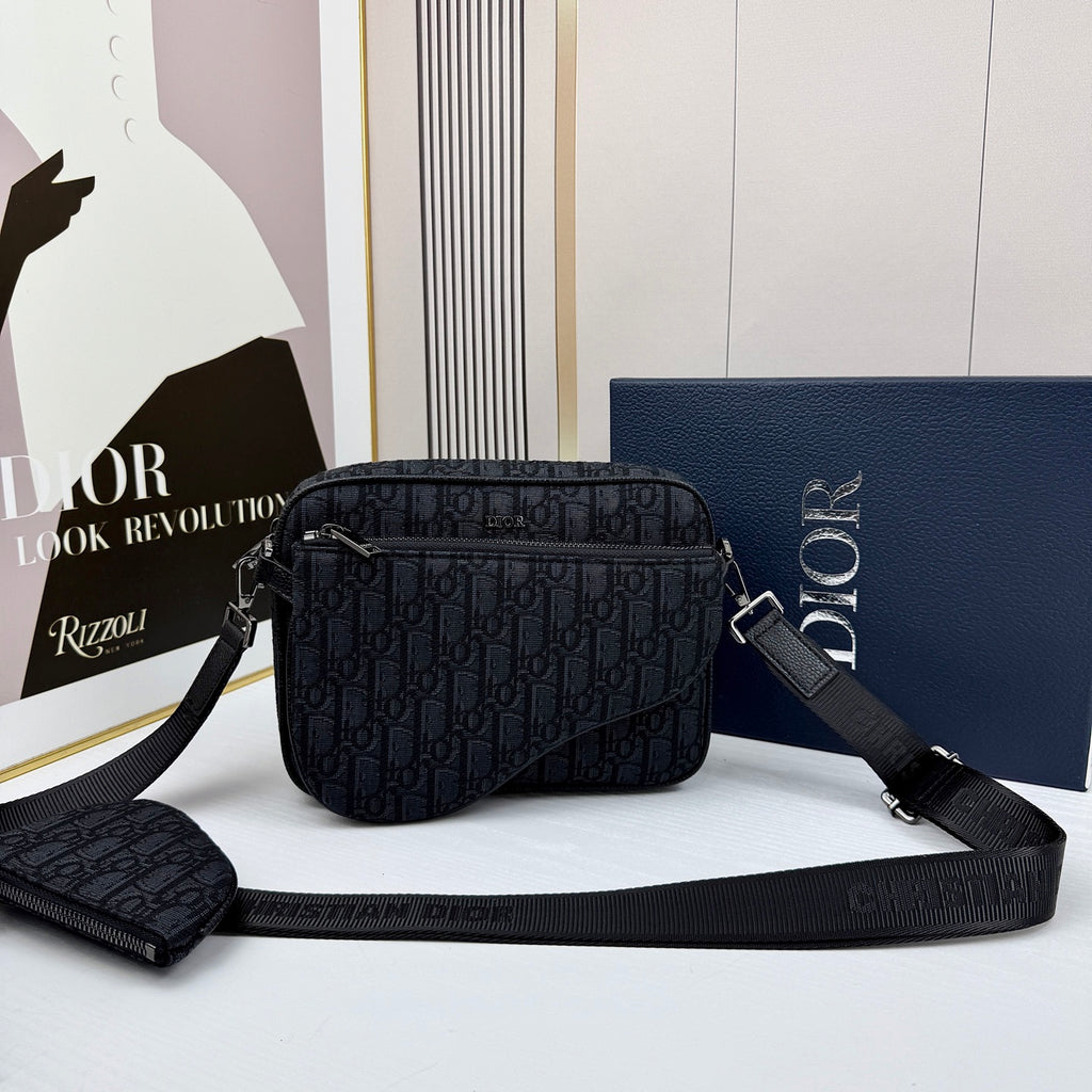 B1R15D66  Popular  bag