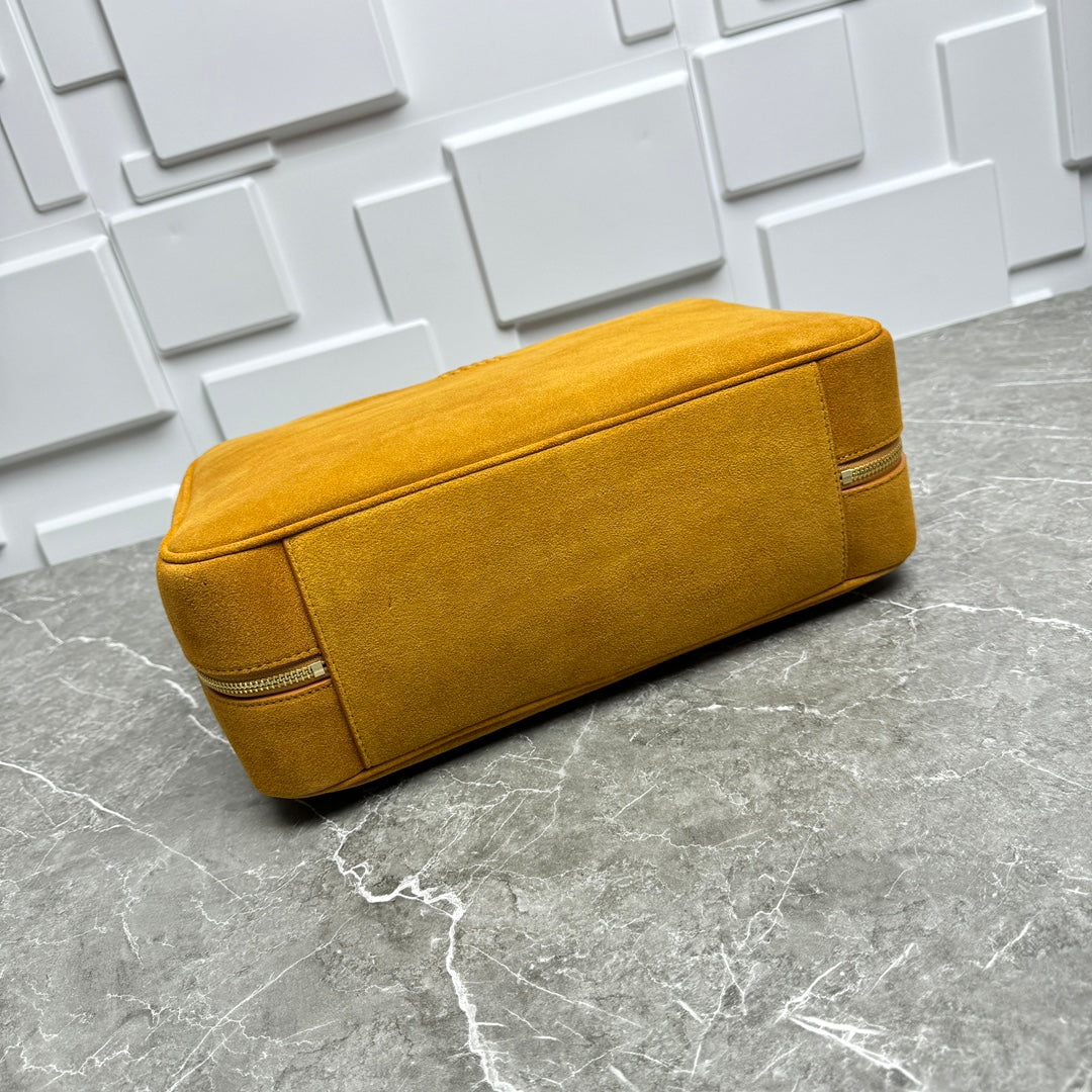 B1P36A28 Popular chamois leather bag