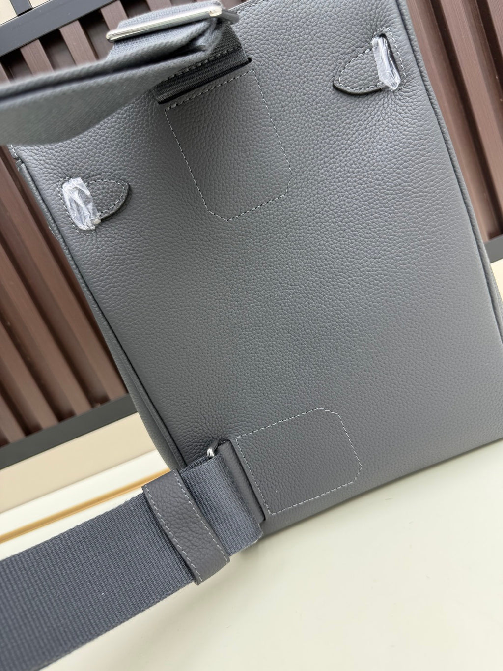 B1P36H45 Popular leather bag