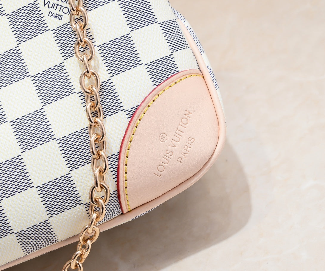B1W15E35 Popular  leather bag