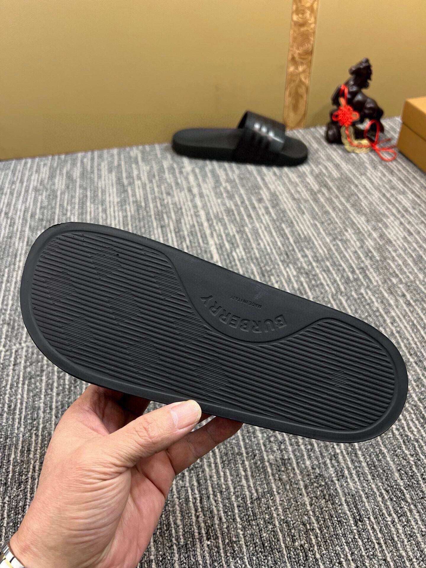 Z5Z35R257 Popular Slippers